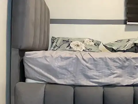 Snapshot of Vanetika_urgoddessxxx chatting on October 27, 1:48 pm Vanetika urgoddessxxx online show from October 27, 1:48 pm