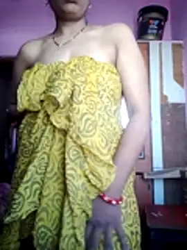 Snapshot of Juhi512 chatting on November 20, 4:01 am Juhi512 online show from November 20, 4:01 am