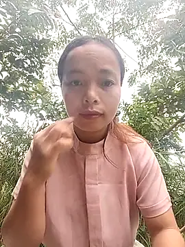 Snapshot of Nguyet2k4 chatting on November 7, 12:43 am Nguyet2k4 online show from November 7, 12:43 am