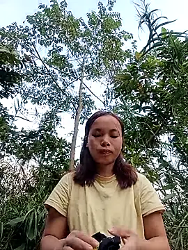 Snapshot of Nguyet2k4 chatting on December 21, 1:13 am Nguyet2k4 online show from December 21, 1:13 am