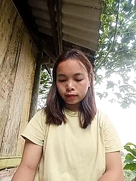 Snapshot of Nguyet2k4 chatting on January 13, 2:39 am Nguyet2k4 online show from January 13, 2:39 am