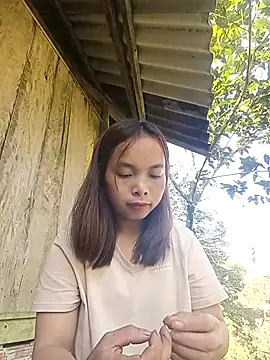 Snapshot of Nguyet2k4 chatting on February 6, 4:06 am Nguyet2k4 online show from February 6, 4:06 am