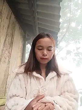 Snapshot of Nguyet2k4 chatting on February 8, 1:31 am Nguyet2k4 online show from February 8, 1:31 am