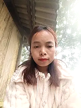 Snapshot of Nguyet2k4 chatting on February 9, 5:11 am Nguyet2k4 online show from February 9, 5:11 am