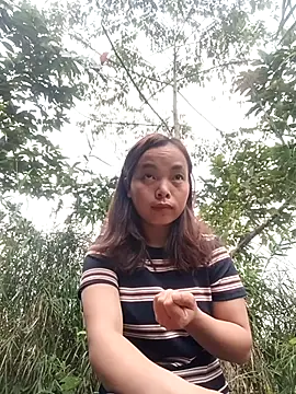 Snapshot of Nguyet2k4 chatting on February 17, 11:55 pm Nguyet2k4 online show from February 17, 11:55 pm