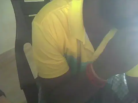 Snapshot of Vickyins480000 chatting on February 9, 2:48 am Vickyins480000 online show from February 9, 2:48 am