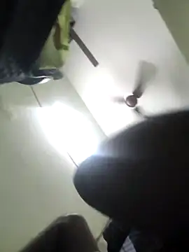 Snapshot of Vickyins480000 chatting on February 10, 9:08 pm Vickyins480000 online show from February 10, 9:08 pm