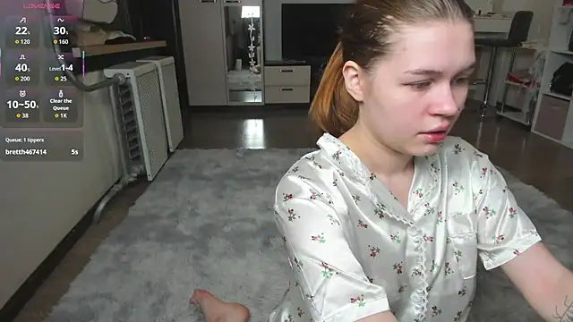 HeatherNextDoor online show from November 7, 3:17 am