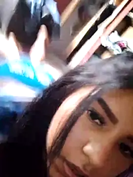 angie hott online show from November 25, 7:14 pm