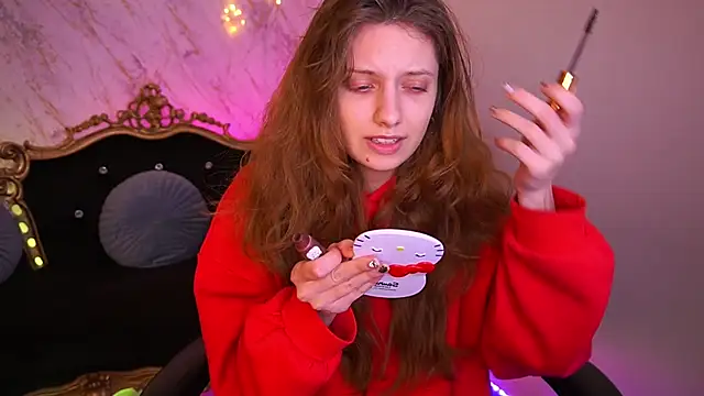 Snapshot of CuteeFoxy chatting on January 11, 2:22 pm CuteeFoxy online show from January 11, 2:22 pm