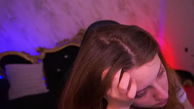 CuteeFoxy online show from March 28, 1:33 pm