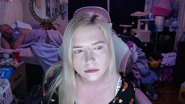 AddisonSparks online show from October 16, 6:58 am