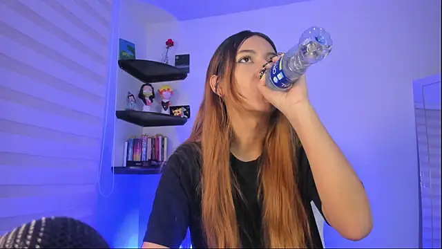 Snapshot of kittyrush_ chatting on November 17, 7:25 am kittyrush online show from November 17, 7:25 am