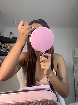 Snapshot of kittyrush_ chatting on November 26, 2:12 am kittyrush online show from November 26, 2:12 am