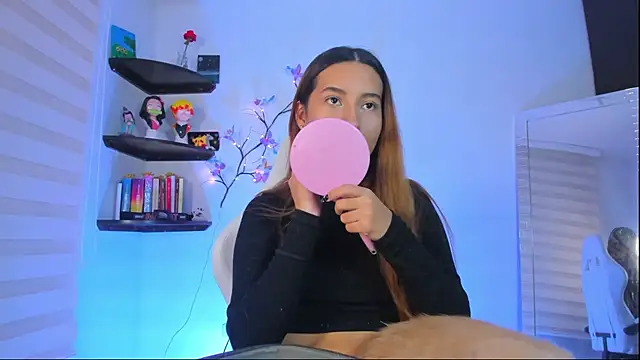 Snapshot of kittyrush_ chatting on November 28, 7:00 am kittyrush online show from November 28, 7:00 am