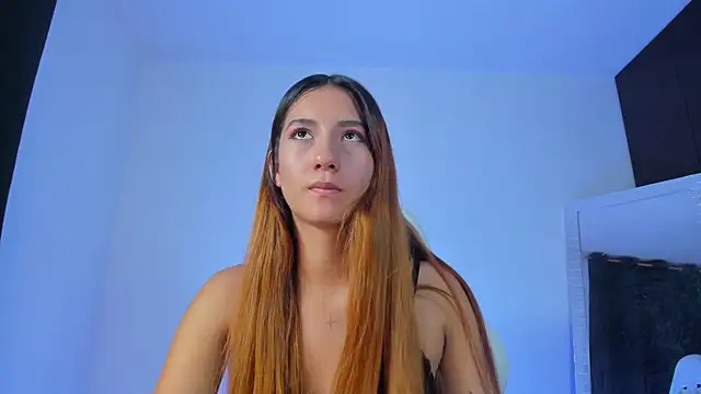 Snapshot of kittyrush_ chatting on December 16, 7:02 am kittyrush online show from December 16, 7:02 am