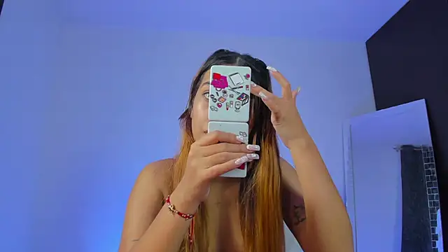 Snapshot of kittyrush_ chatting on December 22, 5:59 am kittyrush online show from December 22, 5:59 am