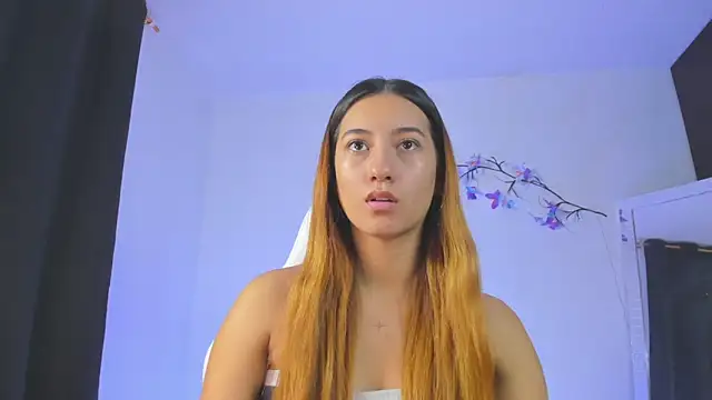 Snapshot of kittyrush_ chatting on January 6, 5:44 am kittyrush online show from January 6, 5:44 am