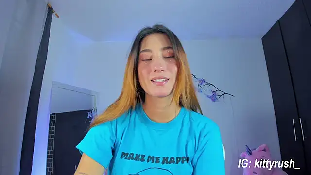 Snapshot of kittyrush_ chatting on March 1, 3:41 am kittyrush online show from March 1, 3:41 am