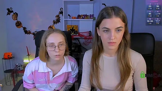 Snapshot of evalora_vei chatting on October 21, 1:56 pm evalora vei online show from October 21, 1:56 pm