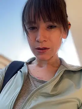 AlanaRius18 online show from March 21, 4:21 pm