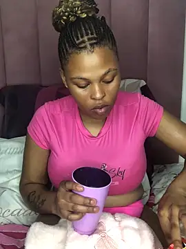 Bubbles156 online show from April 13, 4:56 pm