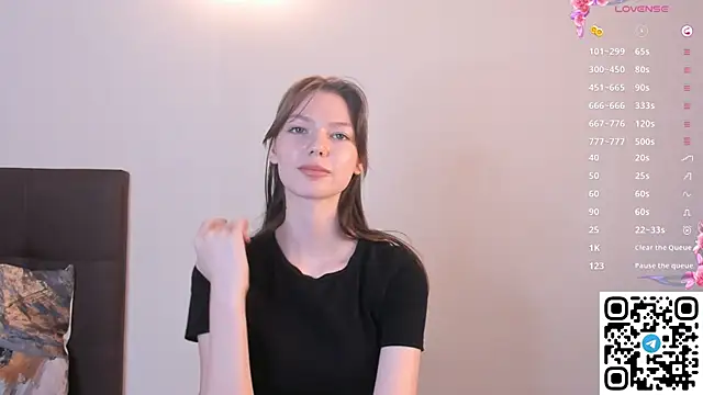 Snapshot of Erosyne chatting on November 19, 5:24 pm Erosyne online show from November 19, 5:24 pm