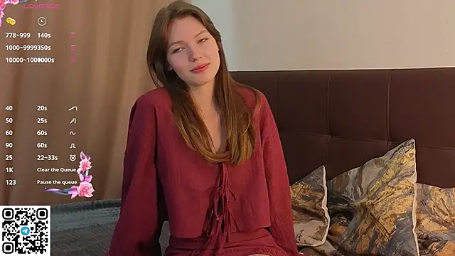 Snapshot of Erosyne chatting on November 30, 5:06 pm Erosyne online show from November 30, 5:06 pm