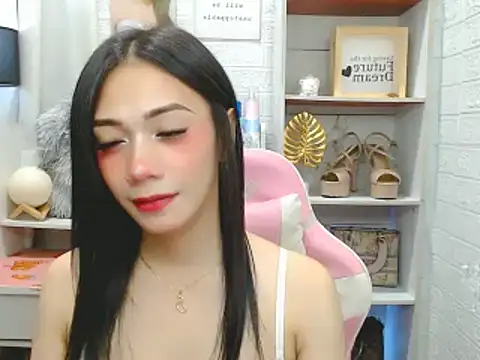 i am the best for u online show from November 19, 8:09 pm