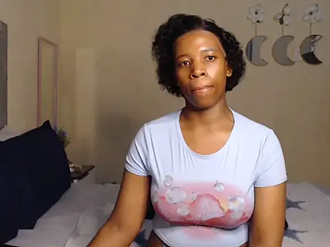 freaky-Mikie online show from August 5, 6:44 pm