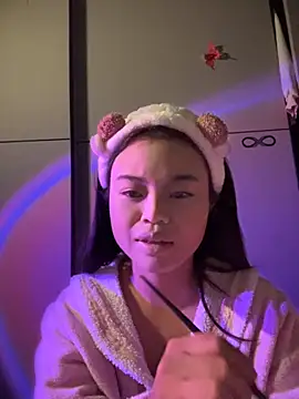 Snapshot of noe-00 chatting on October 31, 3:02 pm noe-00 online show from October 31, 3:02 pm