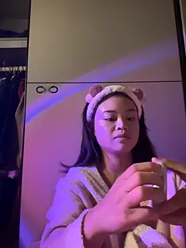 Snapshot of noe-00 chatting on November 3, 3:13 pm noe-00 online show from November 3, 3:13 pm