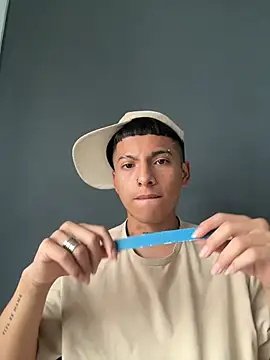 little kris1 online show from October 16, 1:56 pm