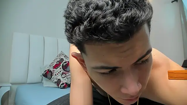 Snapshot of FireGuy_99 chatting on November 7, 1:00 pm FireGuy 99 online show from November 7, 1:00 pm