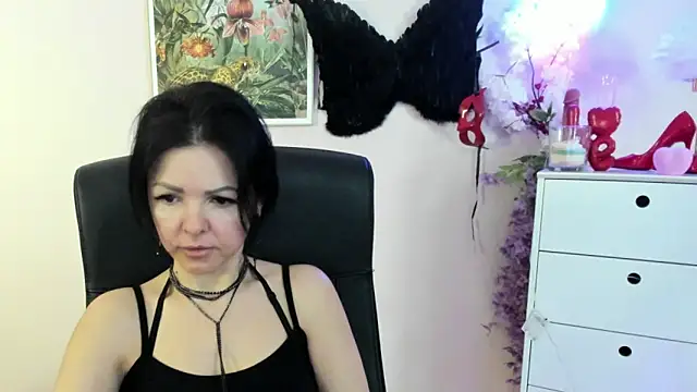 Snapshot of Mollybloom40 chatting on March 11, 7:36 am Mollybloom40 online show from March 11, 7:36 am