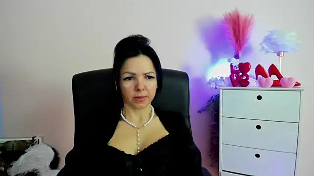 Snapshot of Mollybloom40 chatting on March 23, 7:34 am Mollybloom40 online show from March 23, 7:34 am