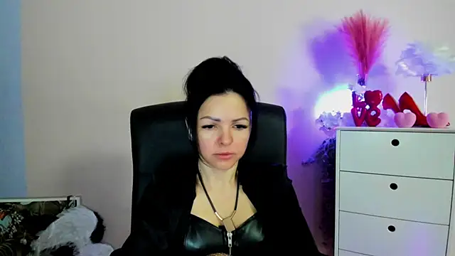 Snapshot of Mollybloom40 chatting on March 24, 7:35 am Mollybloom40 online show from March 24, 7:35 am