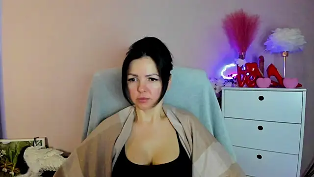 Snapshot of Mollybloom40 chatting on March 26, 7:58 am Mollybloom40 online show from March 26, 7:58 am