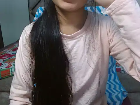 spicy sofiya - online show from October 25, 11:40 am