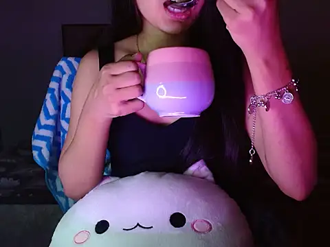 spicy sofiya - online show from November 17, 6:35 pm