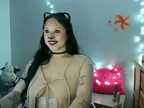 Snapshot of _Emily_vixen chatting on October 21, 3:40 am Emily vixen online show from October 21, 3:40 am