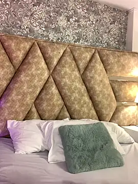 Snapshot of SsexCouplee chatting on November 20, 5:01 pm SsexCouplee online show from November 20, 5:01 pm