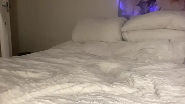 Snapshot of NaughtyFusion chatting on November 14, 9:24 pm NaughtyFusion online show from November 14, 9:24 pm