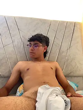 Muchachito18 online show from November 12, 11:54 am