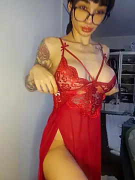 LucyMiax online show from November 5, 9:31 am