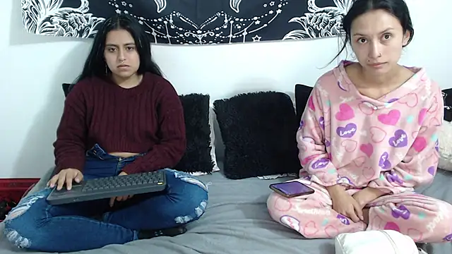 abby n emily online show from March 28, 1:43 pm