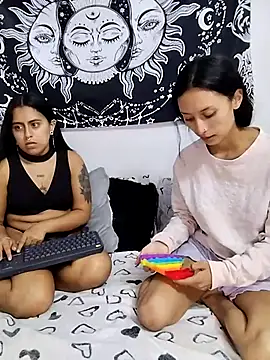 abby n emily online show from April 7, 3:56 pm