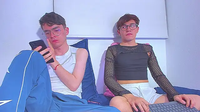 dani angel dark online show from November 29, 1:30 am