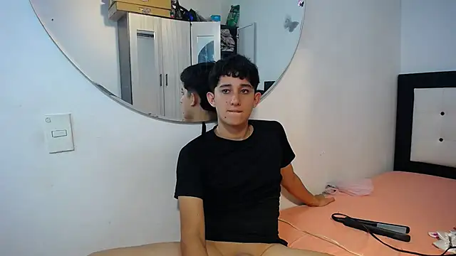 Snapshot of Dravith_Valery chatting on November 22, 6:56 am Dravith Valery online show from November 22, 6:56 am