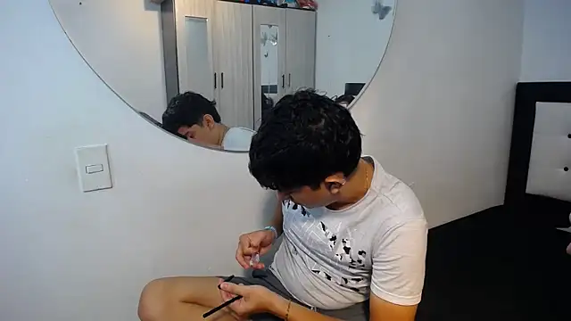 Snapshot of Dravith_Valery chatting on November 26, 5:19 am Dravith Valery online show from November 26, 5:19 am